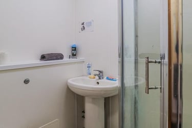 1 bed house, Colum Road, Cathays, Cardiff, CF103EF - Image 13